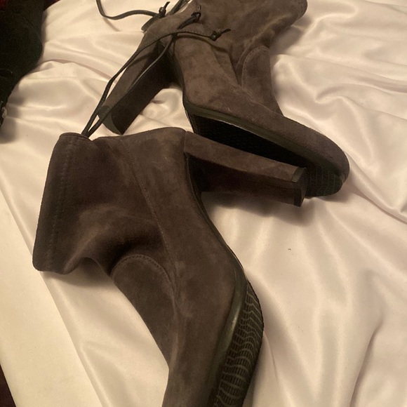Stuart Weitzman Tie Back Bootie Gray Size 6 1/2 M - Picture 1 of 7